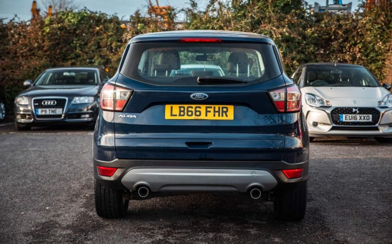 FORD KUGA