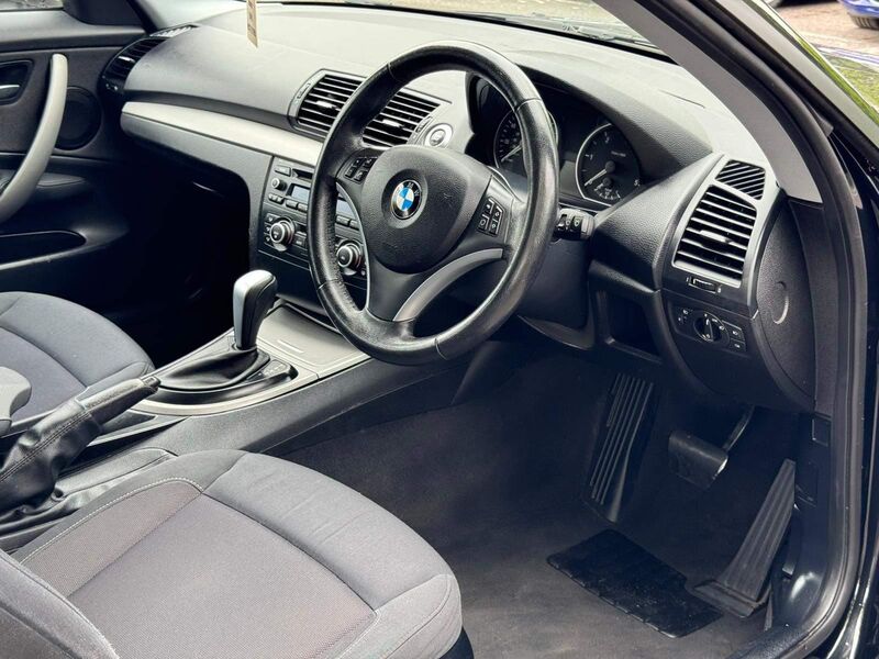 BMW 1 SERIES