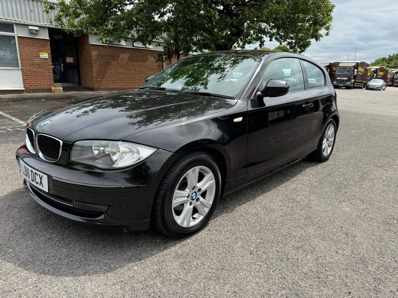 BMW 1 SERIES
