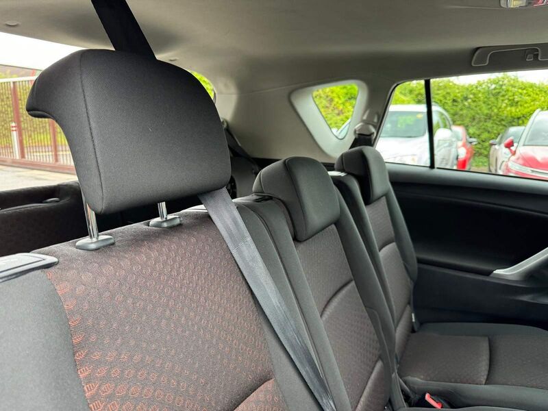 TOYOTA VERSO
