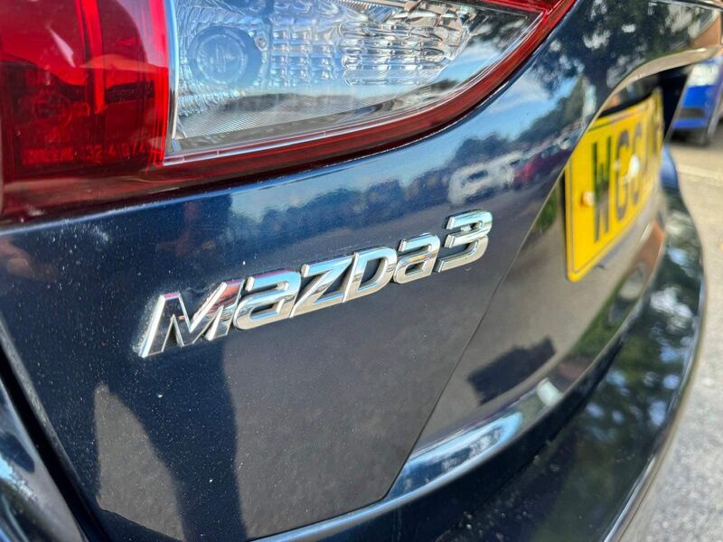 MAZDA MAZDA3