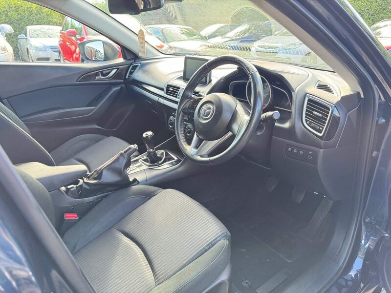 MAZDA MAZDA3