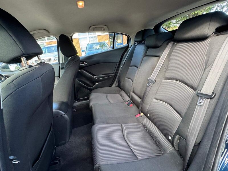 MAZDA MAZDA3