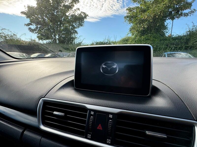 MAZDA MAZDA3