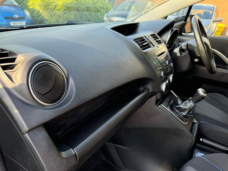 MAZDA MAZDA5