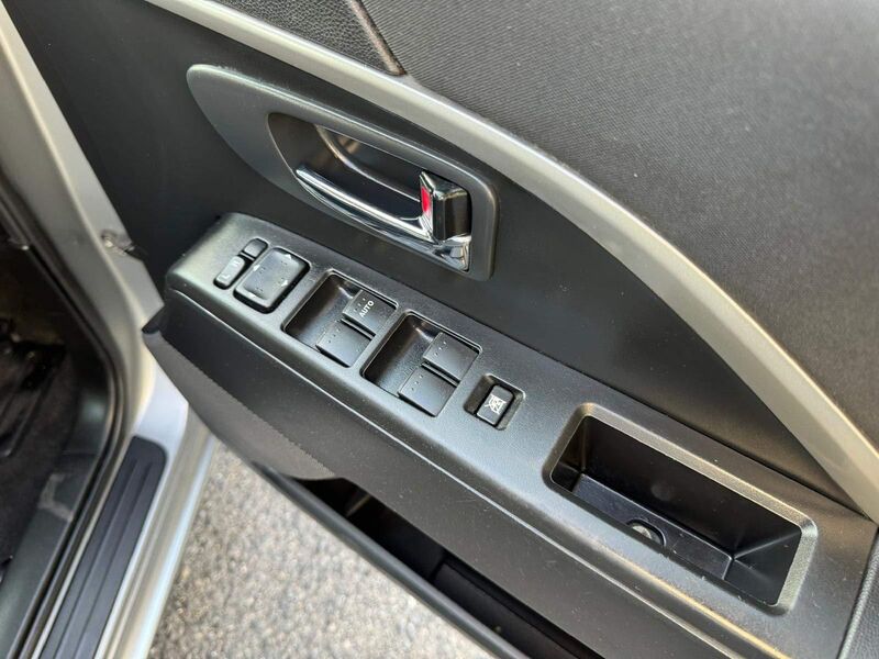 MAZDA MAZDA5