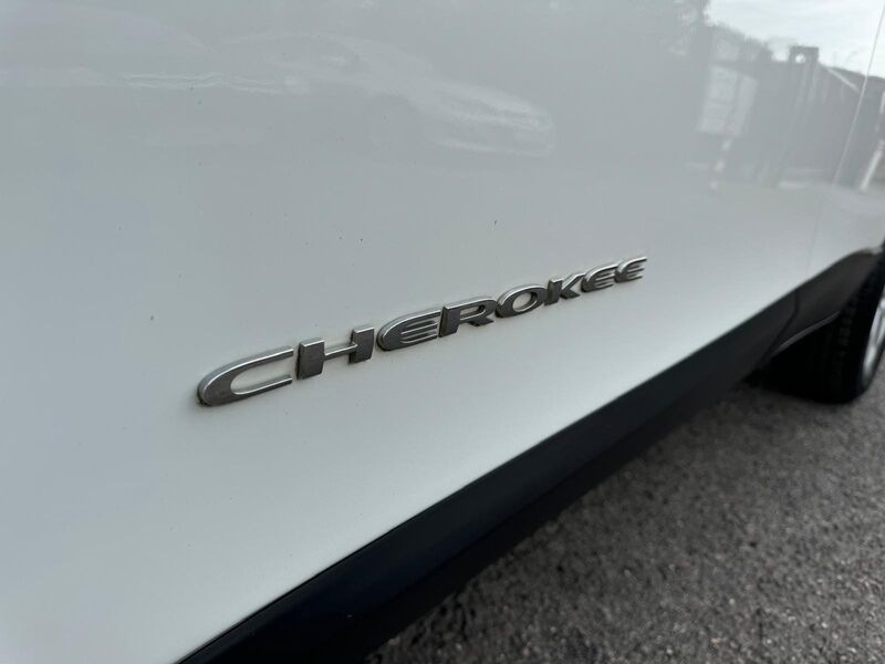 JEEP CHEROKEE