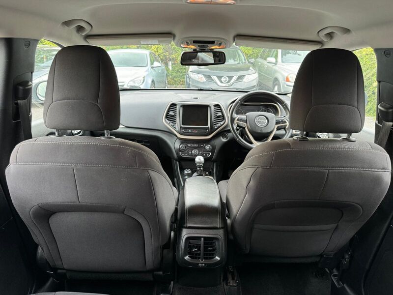 JEEP CHEROKEE