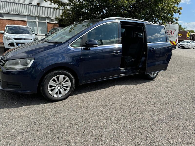 VOLKSWAGEN SHARAN