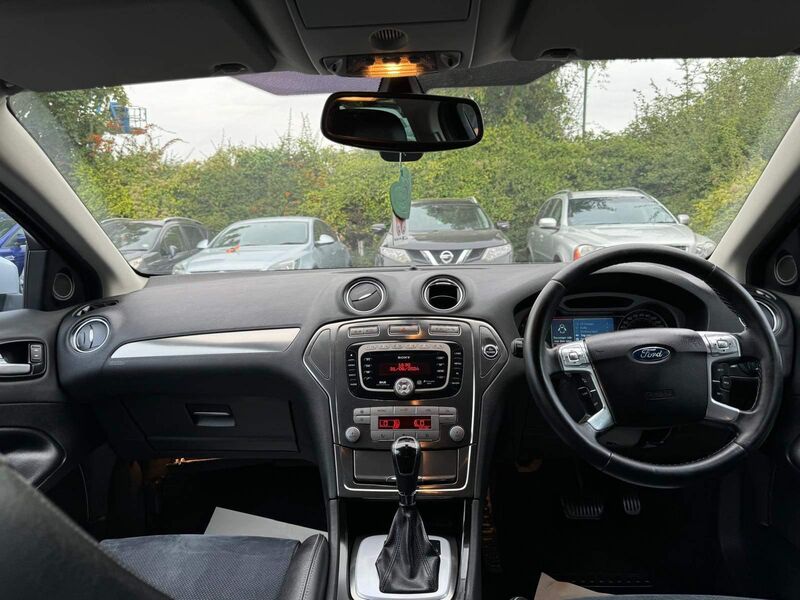 FORD MONDEO