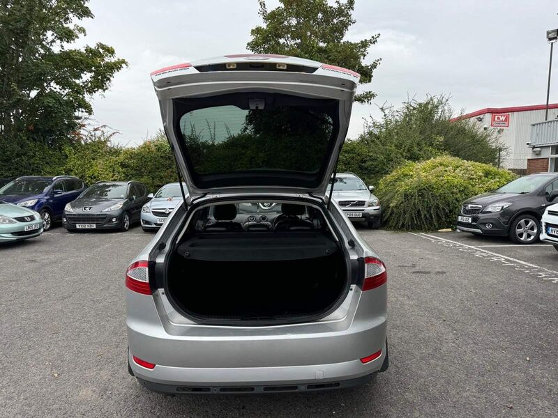 FORD MONDEO