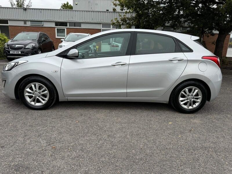HYUNDAI I30