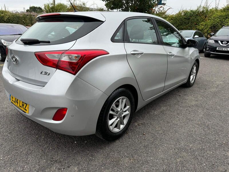HYUNDAI I30