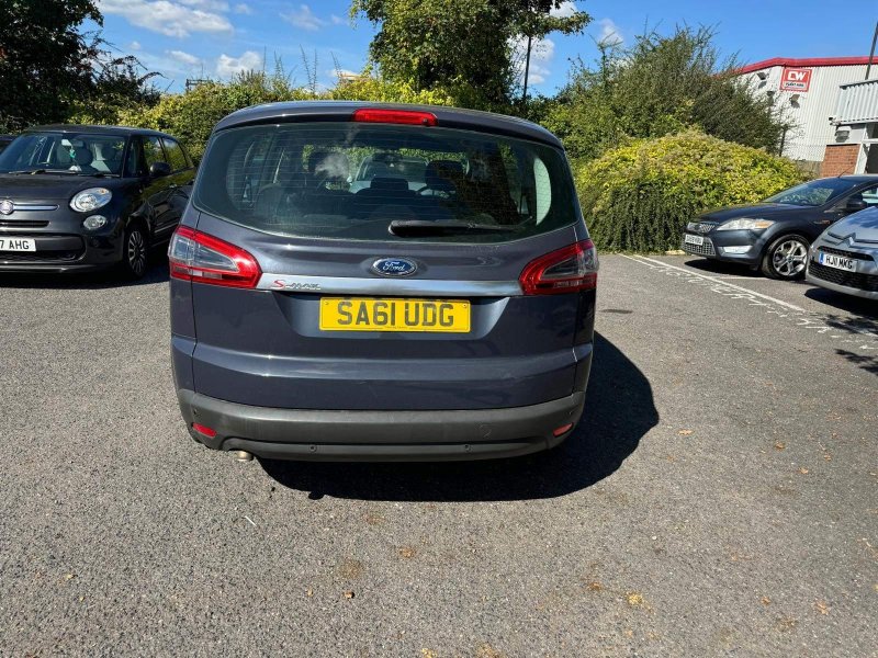 FORD S-MAX