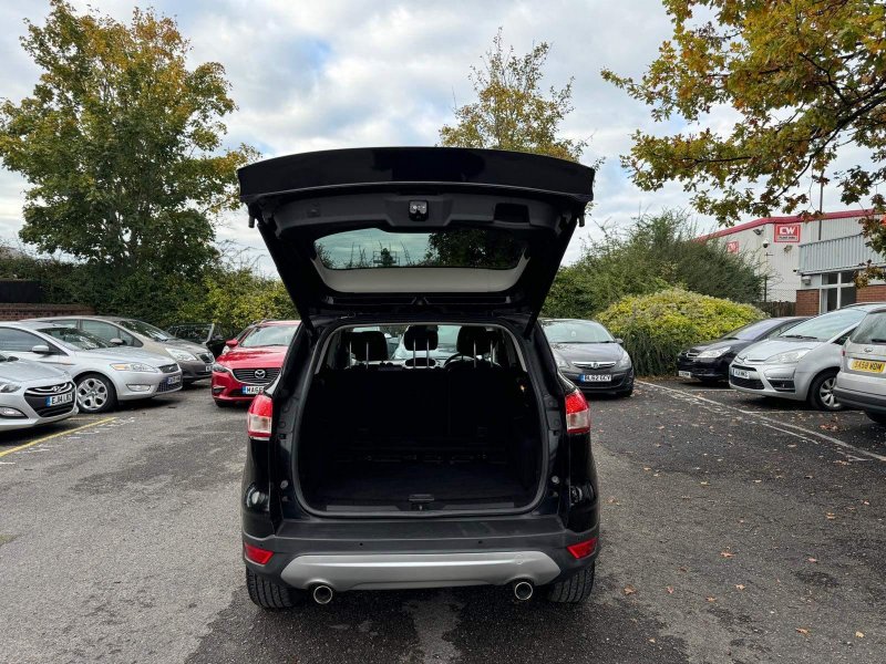 FORD KUGA