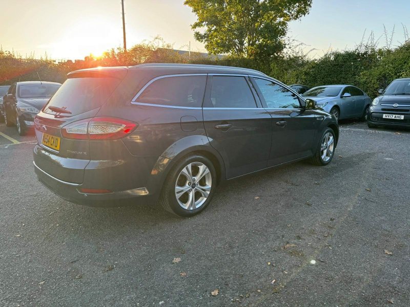 FORD MONDEO