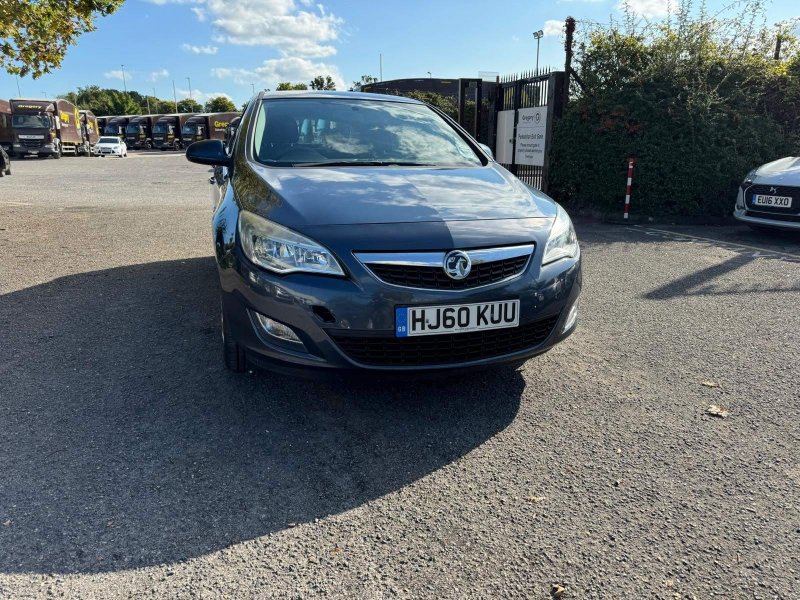 VAUXHALL ASTRA