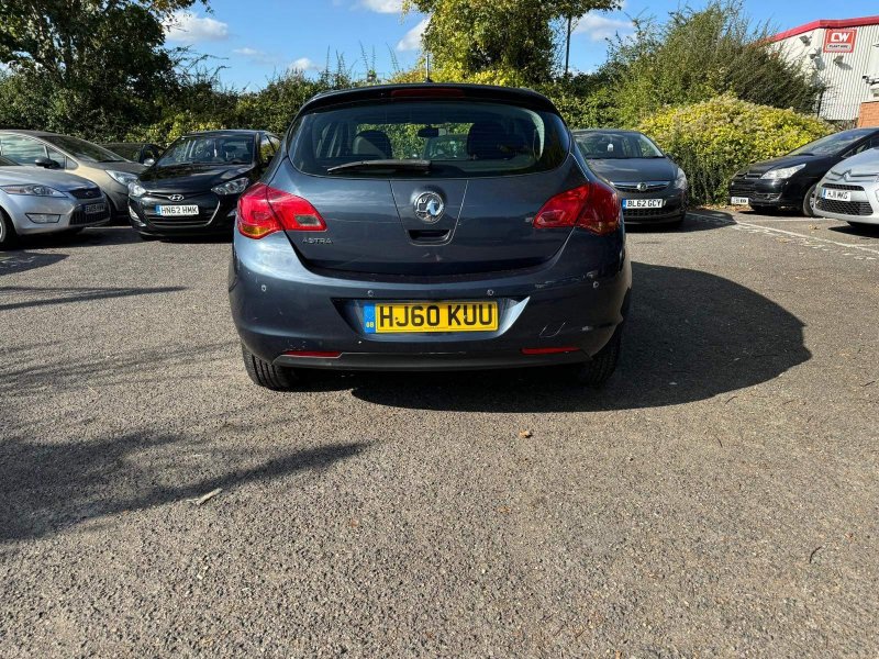 VAUXHALL ASTRA