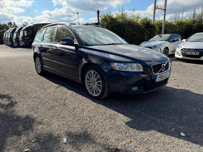 VOLVO V50