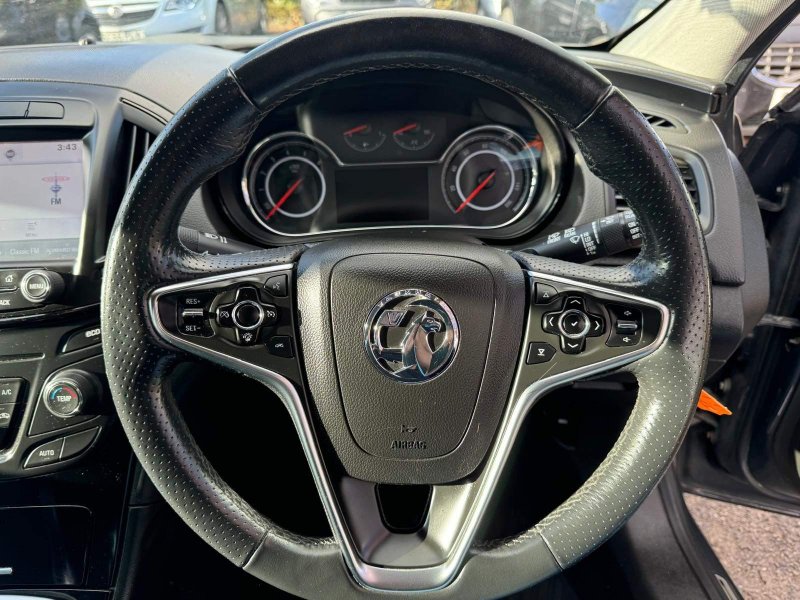 VAUXHALL INSIGNIA