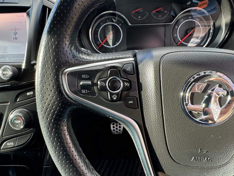 VAUXHALL INSIGNIA