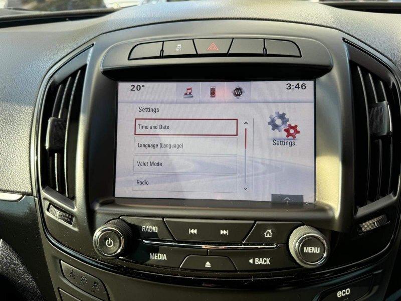 VAUXHALL INSIGNIA