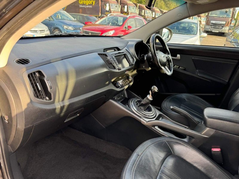 KIA SPORTAGE