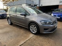 VOLKSWAGEN GOLF SV