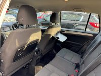 VOLKSWAGEN GOLF SV