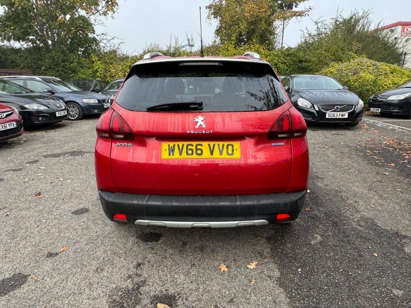 PEUGEOT 2008
