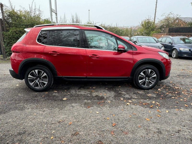 PEUGEOT 2008