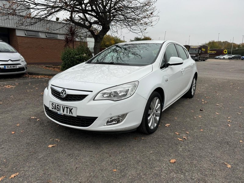 VAUXHALL ASTRA