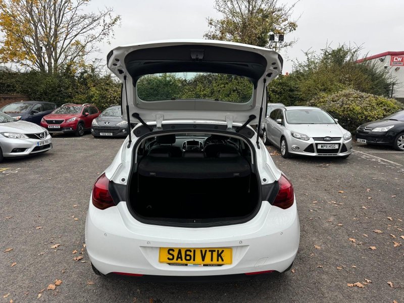 VAUXHALL ASTRA