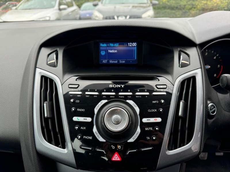 FORD FOCUS