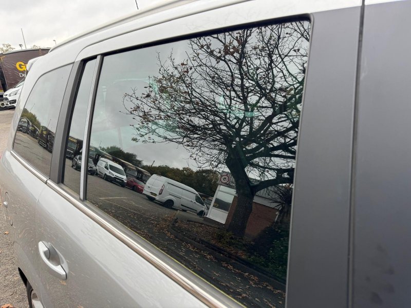 VAUXHALL ZAFIRA