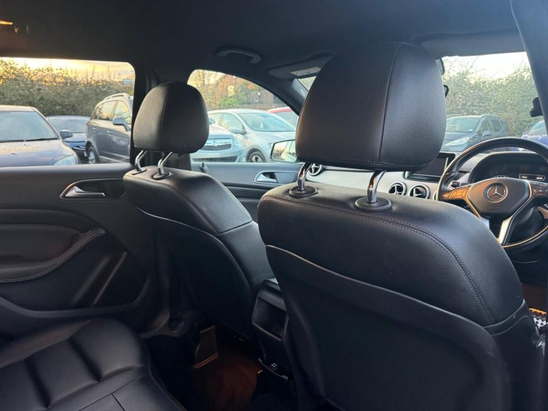 MERCEDES-BENZ B CLASS
