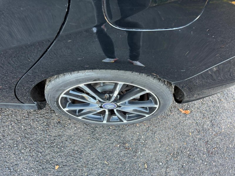 MERCEDES-BENZ B CLASS
