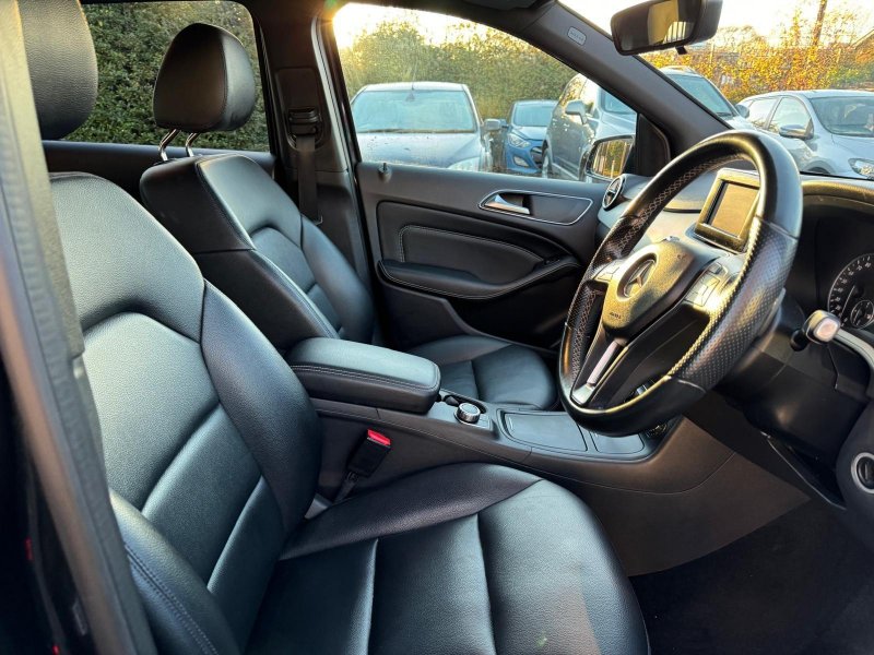 MERCEDES-BENZ B CLASS