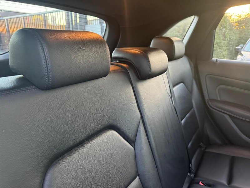 MERCEDES-BENZ B CLASS
