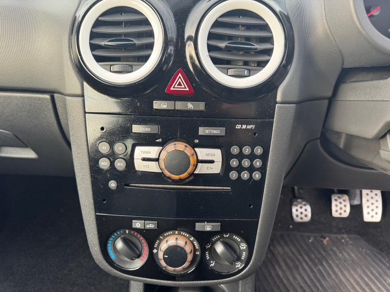 VAUXHALL CORSA