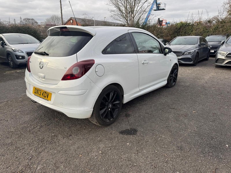 VAUXHALL CORSA