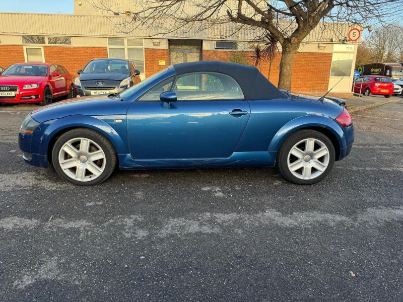 AUDI TT