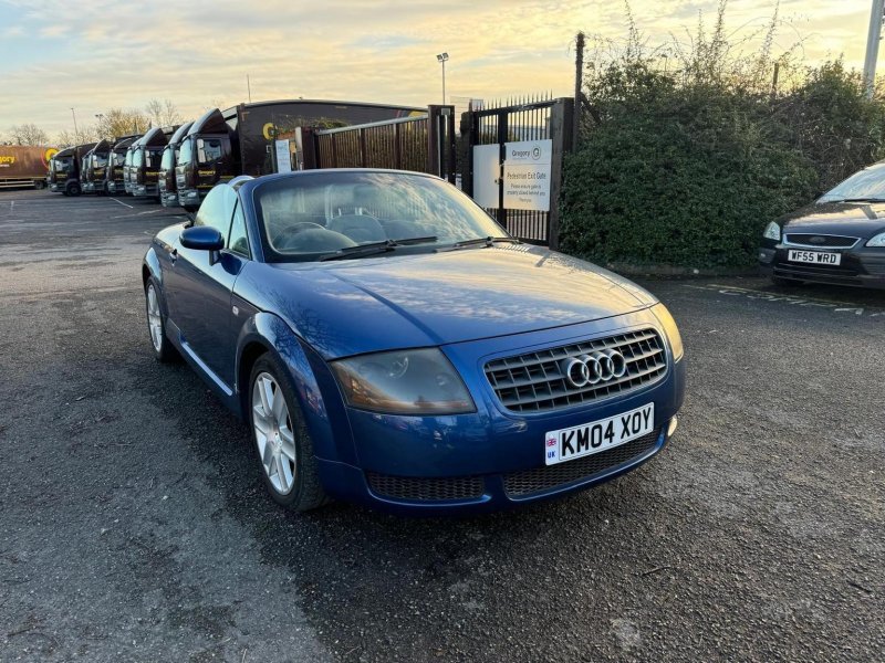AUDI TT