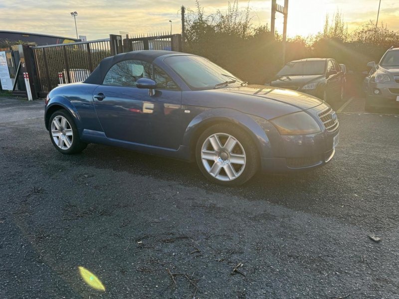 AUDI TT