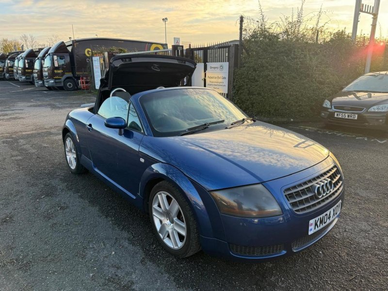 AUDI TT