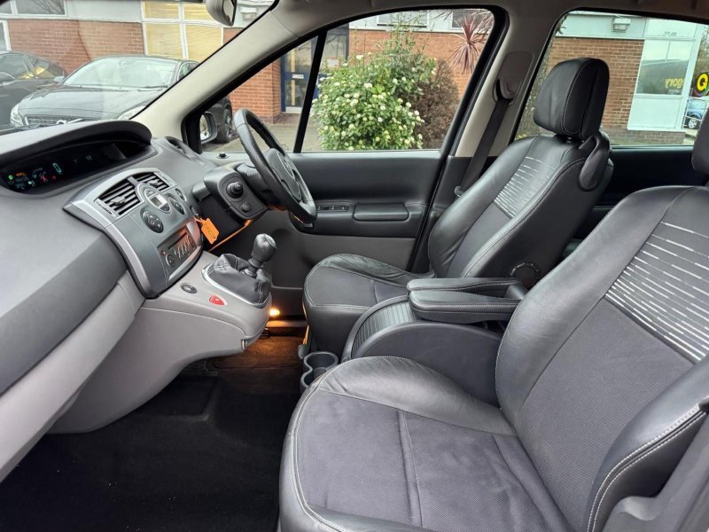 RENAULT SCENIC