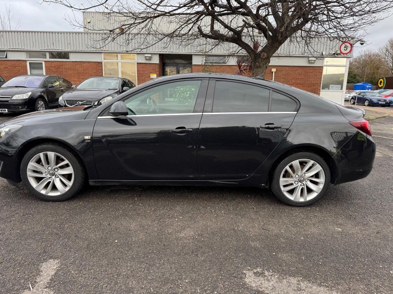 VAUXHALL INSIGNIA