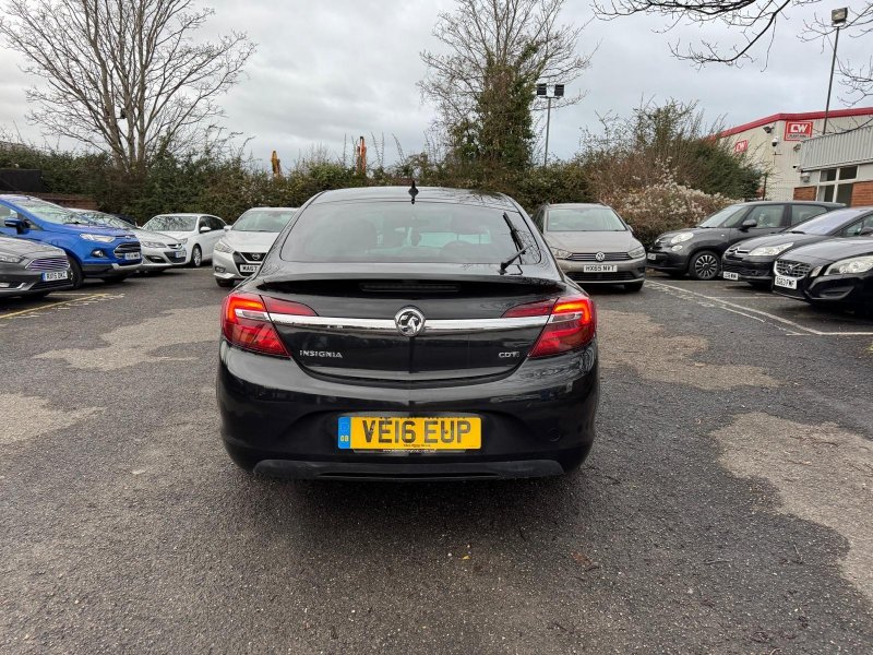 VAUXHALL INSIGNIA