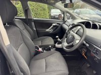 TOYOTA VERSO