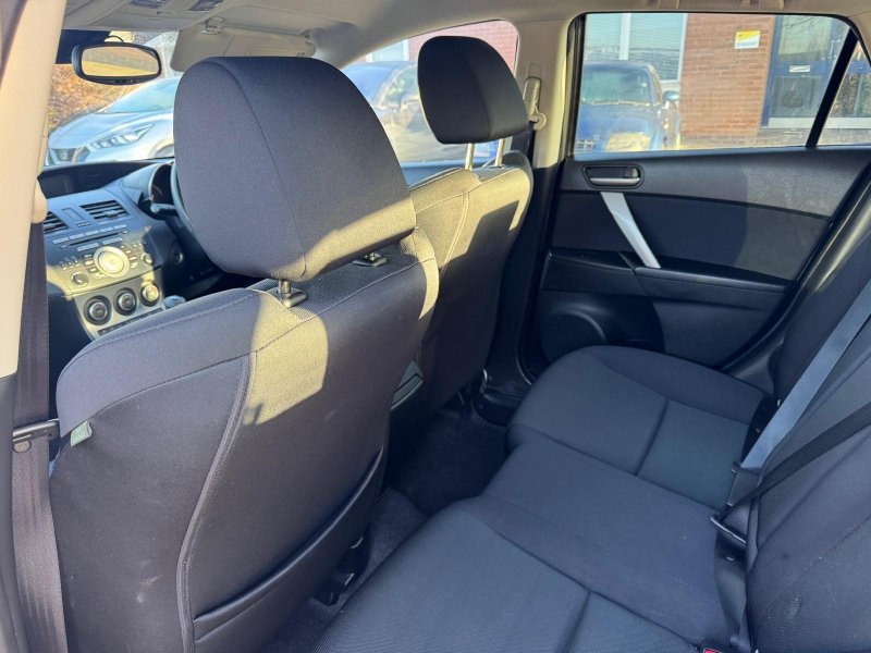 MAZDA MAZDA3